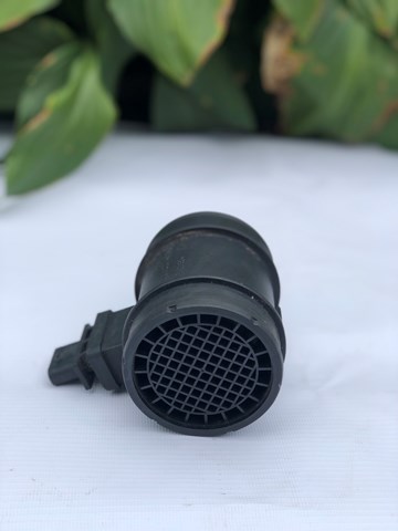 Compre 55561301 General Motors Sensor de fluxo (consumo) de ar, medidor de consumo M.A.F. - (Mass Airflow)