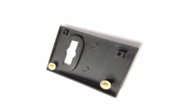 Compre A9066901282 Mercedes Placa sobreposta externa central direita de suporte de carroçaria