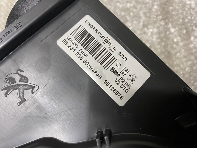 Compre 9823193880 Peugeot/Citroen Luz direita