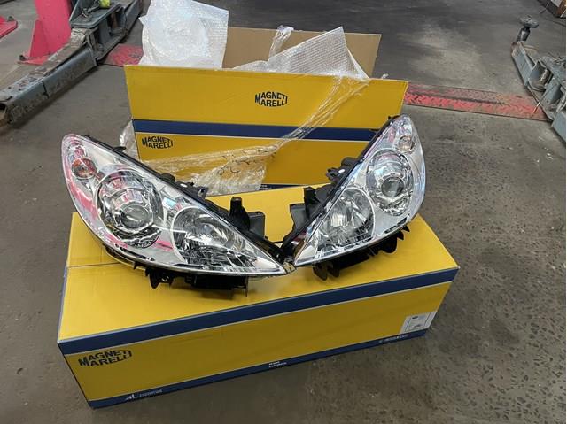 LPL621 Magneti Marelli Luz direita