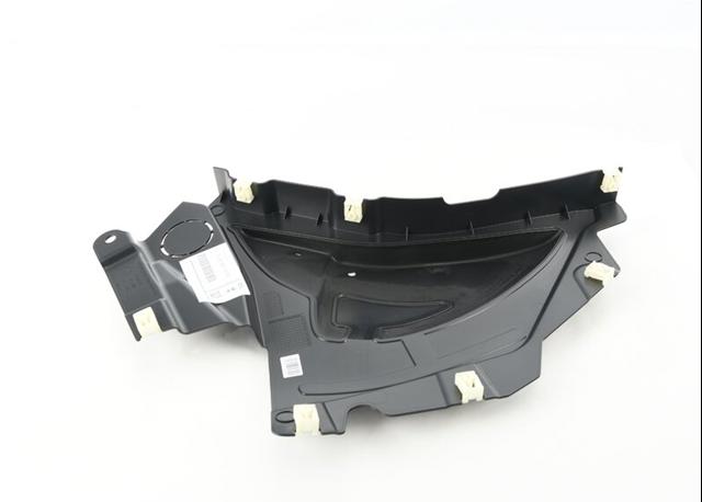  51718081678 BMW
