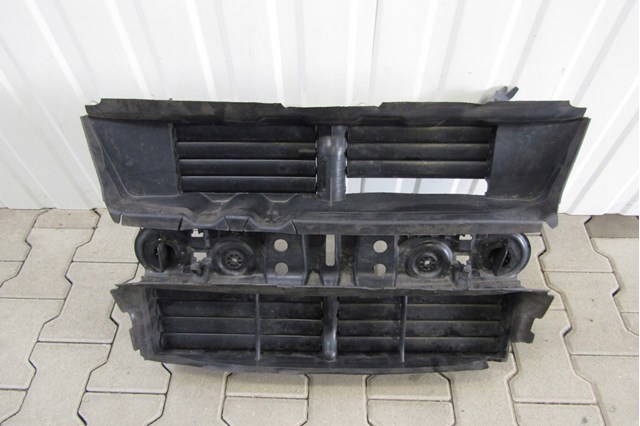 Perciana do radiador de esfriamento Ford GV4B8475AC preço, a partir de 493,04 USD