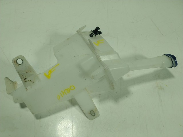 Tanque de fluido para lavador de vidro Toyota Yaris preço, a partir de 90,41 USD