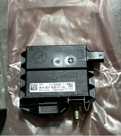 Relê-regulador do gerador (relê de carregamento) A9079060100 Mercedes