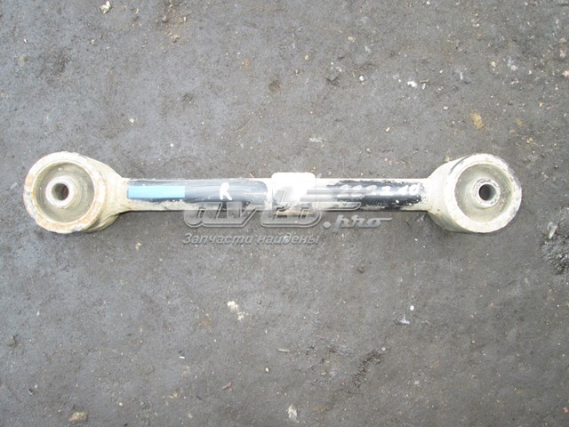 Braço oscilante (tração) longitudinal superior direito de suspensão traseira 4871060140 Toyota