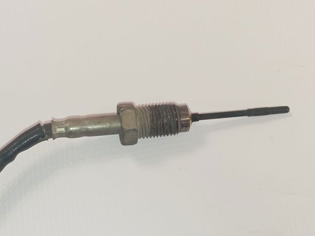 Sensor de temperatura dos gases de escape (GE), até o catalisador Peugeot/Citroen 9807562780 preço, a partir de 97,05 USD