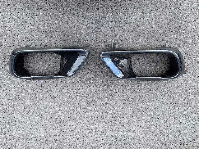Bocal para o silenciador 8074189 BMW