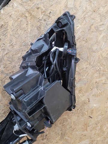 Luz esquerda Toyota 8118548C50 preço, a partir de 846,75 USD