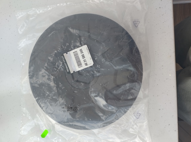 Coberta de disco de roda Renault (RVI) 403158626R