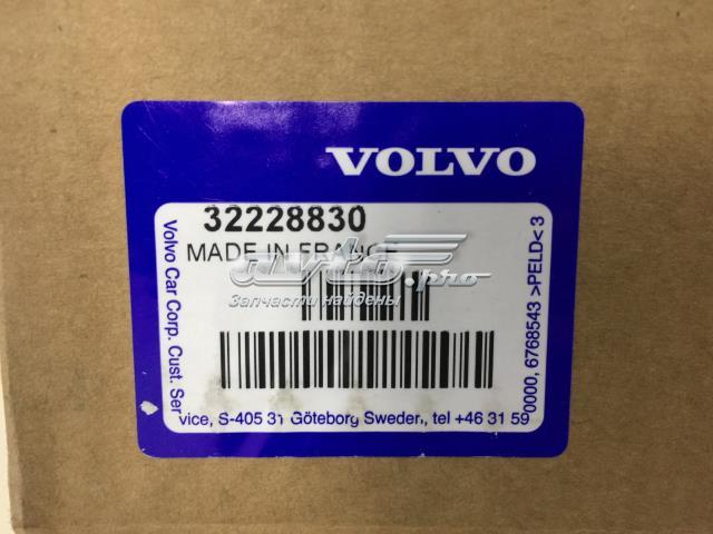 Lanterna traseira esquerda Volvo 32228212 preço, a partir de 479,20 USD