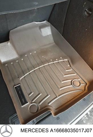 Compre 16668035017J07 Mercedes Tapetes dianteiros + traseiros, kit