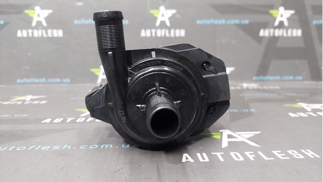 Compre 210109597R Renault (RVI) Bomba de água (bomba) de esfriamento, adicional elétrica
