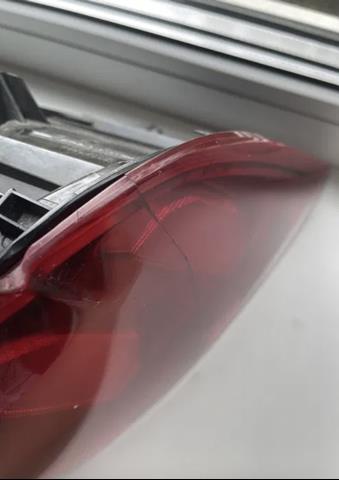Compre 9817301180 Peugeot/Citroen Lanterna traseira esquerda