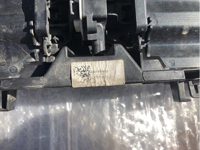 Perciana do radiador de esfriamento A1675000602 Mercedes