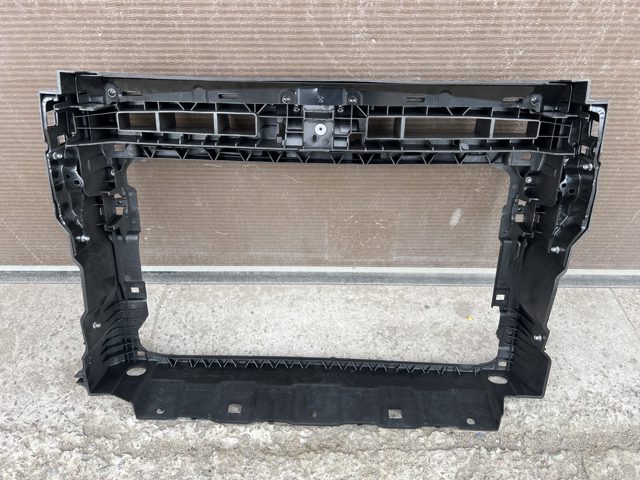 Suporte do radiador montado (painel de montagem de fixação das luzes) 30805036 AND