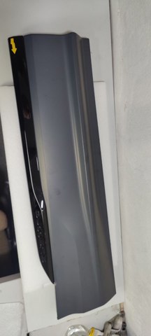 4M0853970PGRU VAG Moldura da porta traseira direita