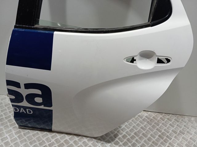 Porta traseira esquerda Toyota 67004K0060
