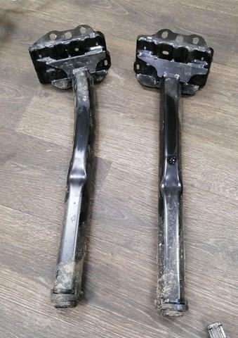 Compre 9830019380 Peugeot/Citroen Reforçador dianteiro de plataforma veicular
