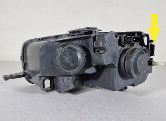 Luz direita Peugeot/Citroen 9816825080 preço, a partir de 263,16 USD