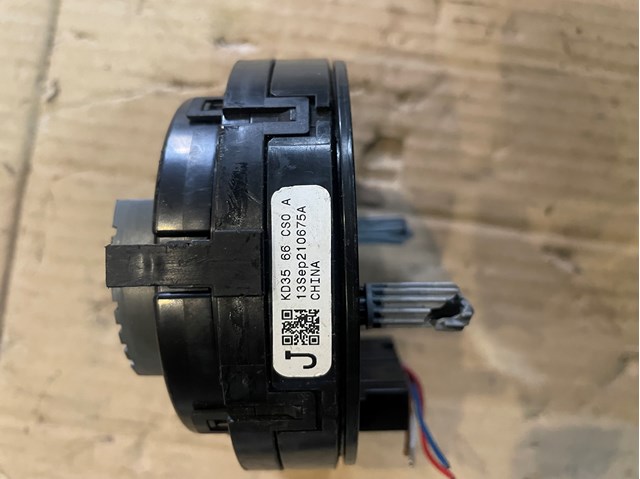 Anel AIRBAG de contato, cabo plano do volante Mazda KD3566CS0A preço, a partir de 146,67 USD