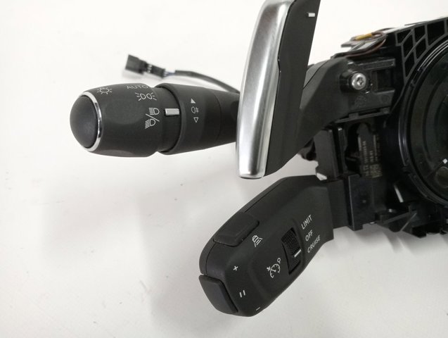 Comutador instalado na coluna da direção, montado para Peugeot 3008 II MC, MR, MJ, M4