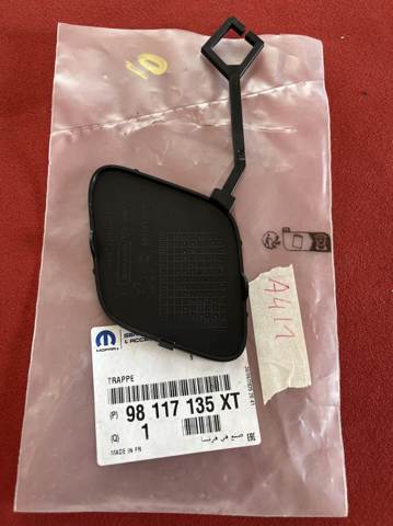 98117135XT Peugeot/Citroen Tampão dianteira do pára-choque do gancho de reboque