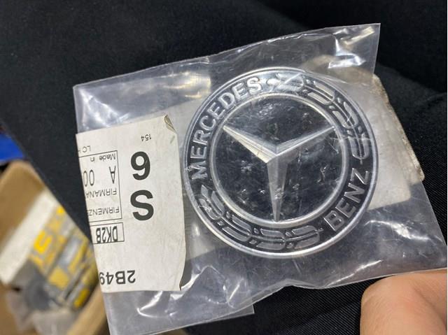Compre 0008173305 Mercedes Emblema da capota