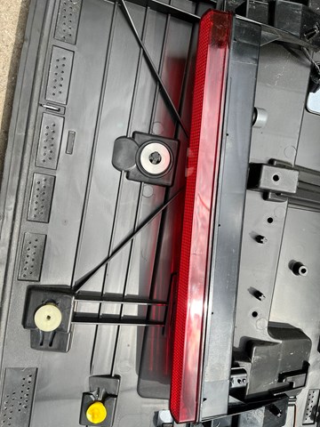 Sinal de parada traseiro adicional para Volvo XC40  536