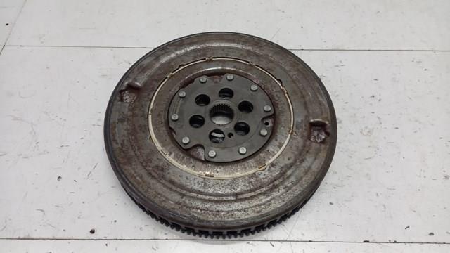 A2820301400 Mercedes Volante de motor