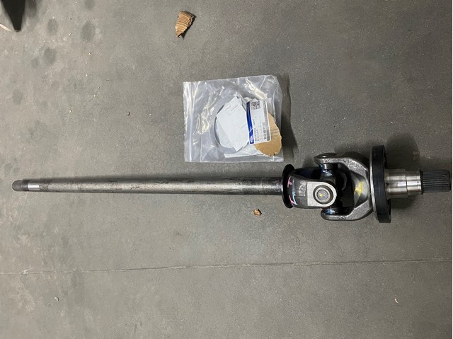 Compre EC3Z3219D Ford Semieixo (acionador) dianteiro direito