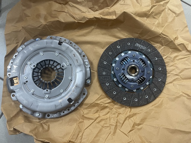 Kit de embraiagem (3 peças) Ssang Yong 3001032500 preço, a partir de 307,79 USD