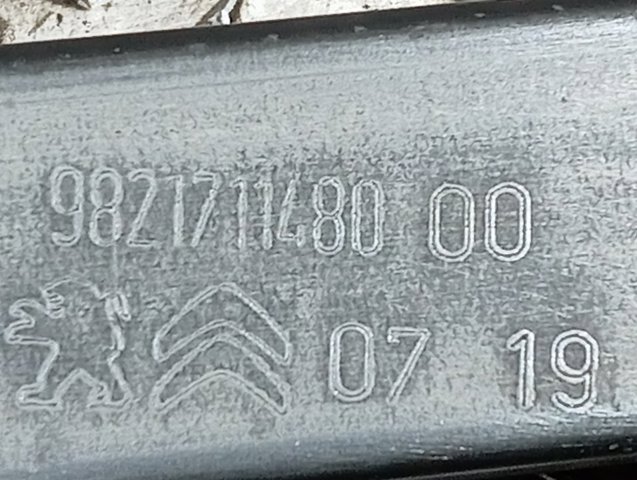Compre 9821711480 Peugeot/Citroen Reforçador do pára-choque dianteiro