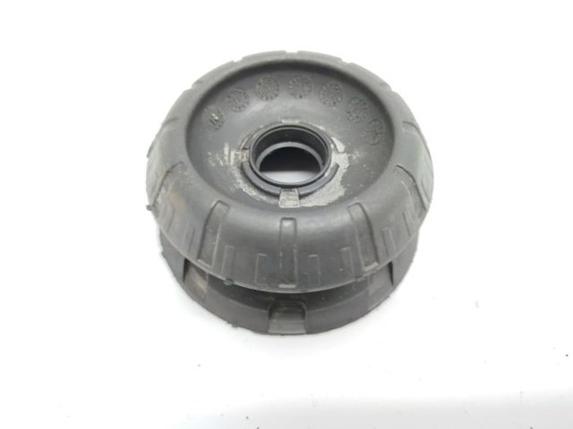 Suporte de amortecedor dianteiro 543020280R Renault (RVI)