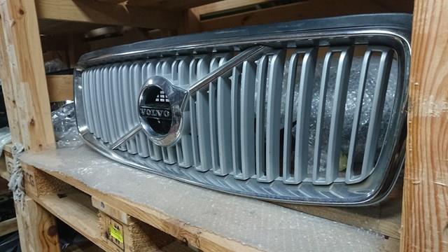 Grelha do radiador Volvo XC90 II 256
