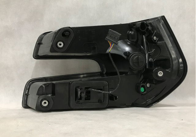 Lanterna traseira direita 9678271380 Peugeot/Citroen