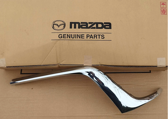 Moldura de grelha do radiador direito Mazda KAAA507J0A preço, a partir de 239,49 USD