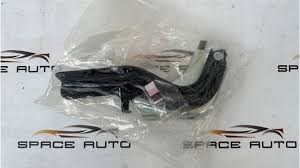 654006RA0A Nissan/Infiniti Gozno da capota direito