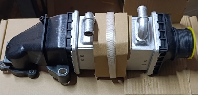 30145074 AND Radiador de intercooler