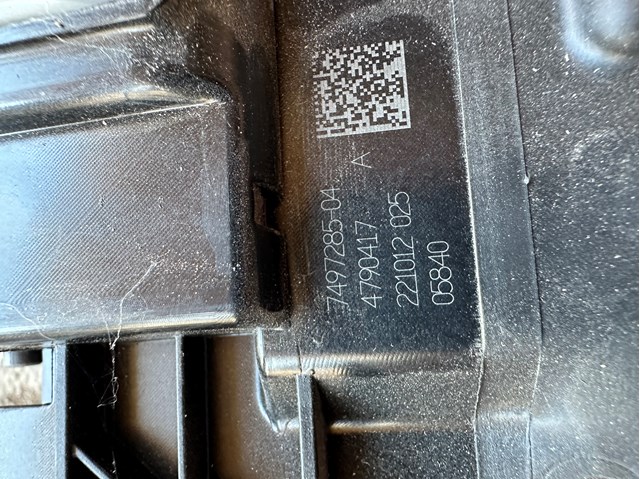 7497285 BMW Difusor do radiador de esfriamento inferior