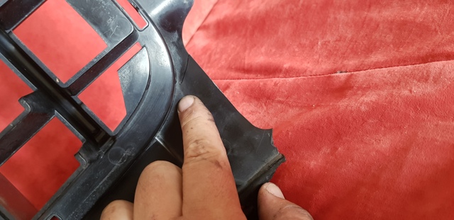 Grelha do radiador Mercedes A4638885300 preço, a partir de 360,82 USD