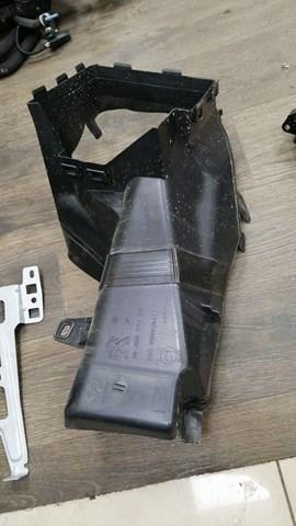 9836834080 Peugeot/Citroen Defletor direito do pára-choque dianteiro