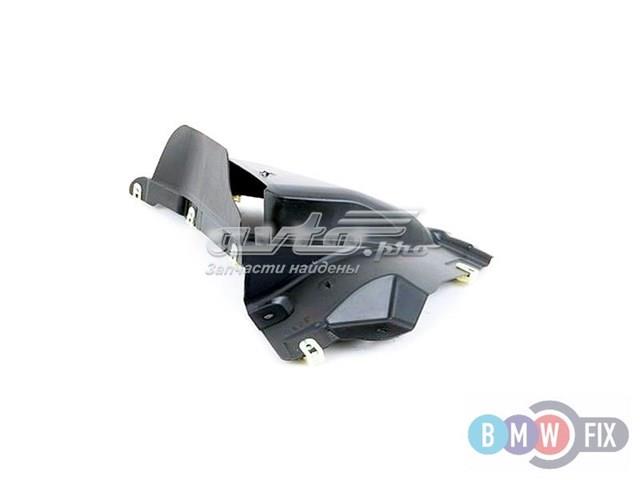 7304046 BMW Proteção direita do pára-choque dianteiro