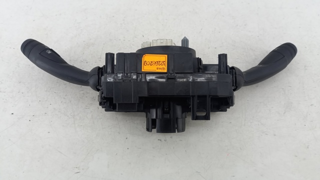 Comutador instalado na coluna da direção, montado para Volvo XC40  536