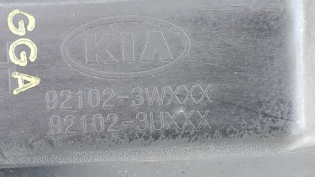 Compre 921023U111 Hyundai/Kia Luz direita