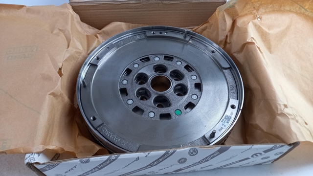 46341563 Fiat/Alfa/Lancia Volante de motor