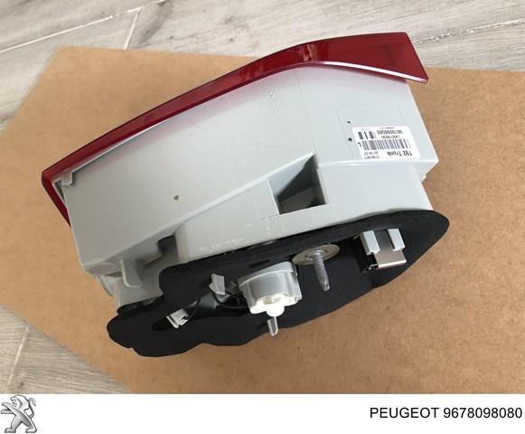 9678098080 Peugeot/Citroen Lanterna traseira esquerda interna