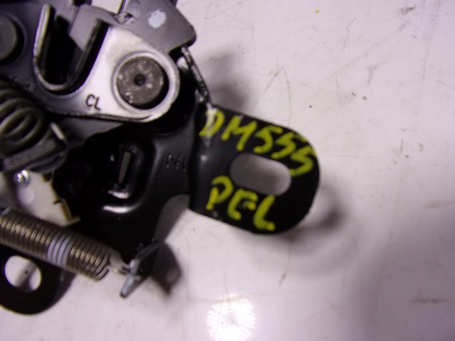 Fecho da capota Toyota Yaris  P21