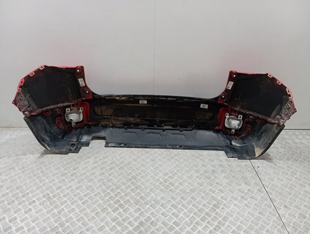735598903 Chrysler Pára-choque traseiro