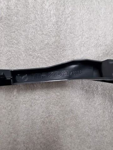 Placa sobreposta direita de grelha do radiador Mazda G46L50B41 preço, a partir de 34,98 USD