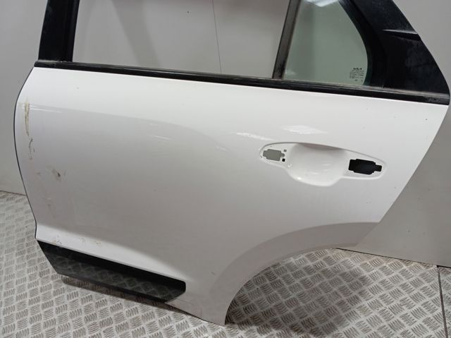 Porta traseira esquerda Hyundai/Kia 77003AT000